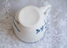 画像6: ブルー系お花柄陶器の小さなカップ (6)