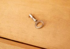 画像9: 真鍮製ロック　鍵付き　木製レターケース (9)