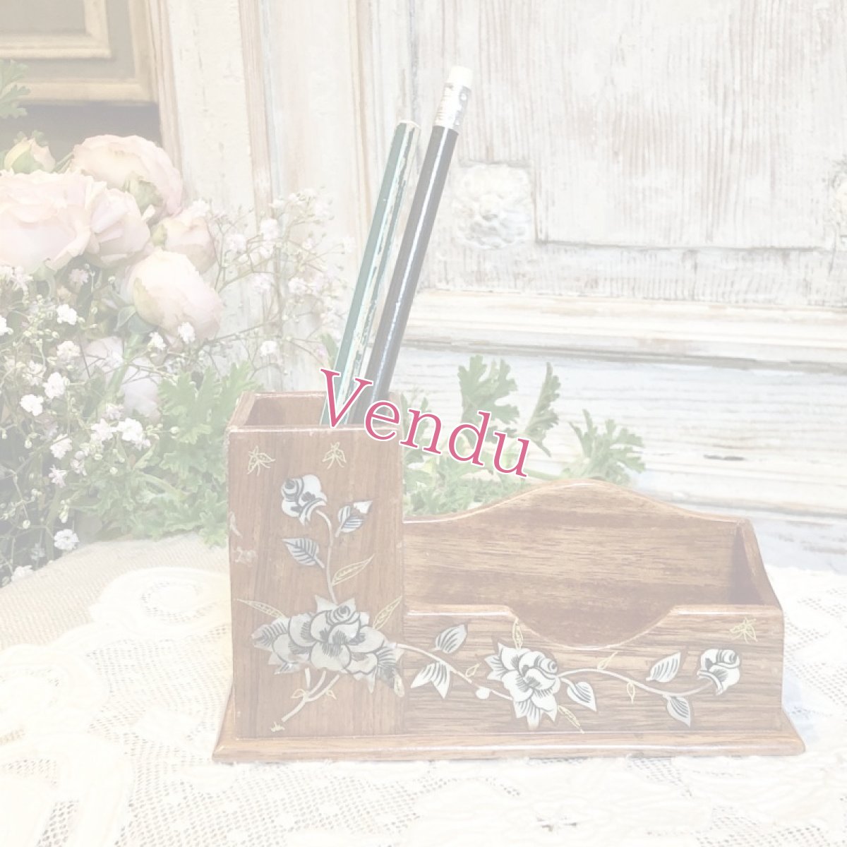 画像1: バラと蝶ラデン細工の木製ペンスタンドと鉛筆２本セット (1)