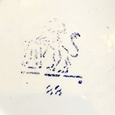 画像10: 　白地にハンドペイントブルー花柄　ホーローのシュガーポット　 (10)