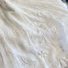 画像4: お花のホワイト刺繍  綿ローンペチコート (4)