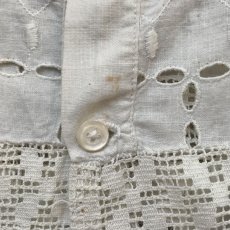 画像12: 綿のカットワークベビードレス (12)