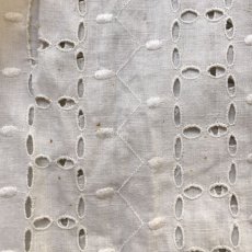 画像10: 綿のカットワークベビードレス (10)