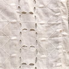 画像9: 綿のカットワークベビードレス (9)