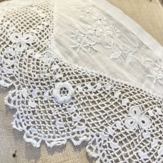 画像6: ホワイト刺繍とアイリッシュクロッシェの付け襟 (6)