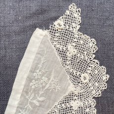 画像10: ホワイト刺繍とアイリッシュクロッシェの付け襟 (10)
