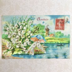 画像1: 水辺のスズランと鳩のラメ入りポストカード (1)