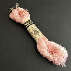 画像2: ピンクのレーヨン糸 (2)
