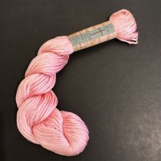 画像2: ピンクのシルク糸 (2)