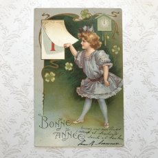 画像1: Bonne Annee  クローバーと少女のポストカード (1)