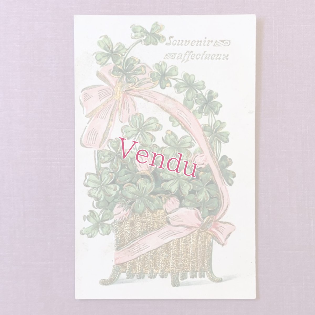 画像1: 赤詰草とピンクのリボンで飾られたパニエのポストカード (1)