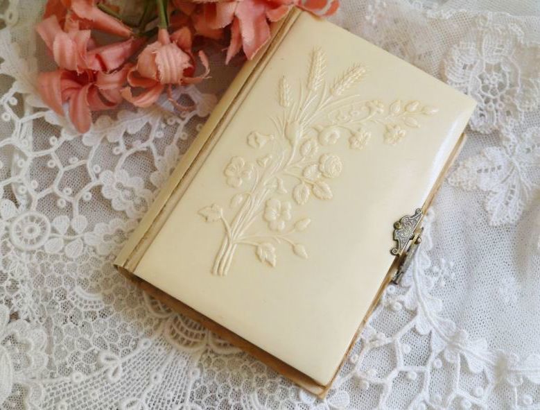 フランスアンティーク祈祷書、聖書、ミセル、セルロイド