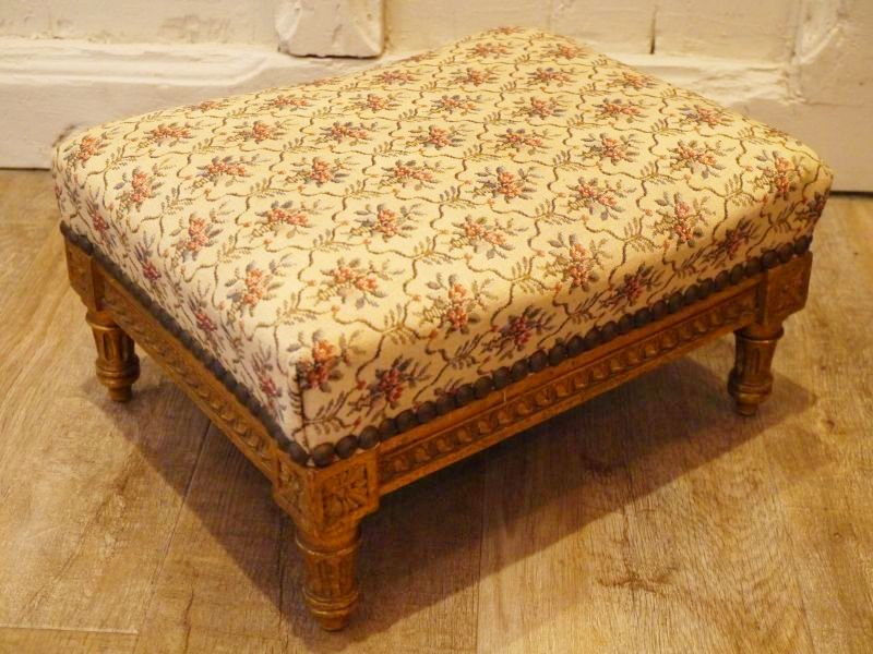 ゴブラン織り 猫脚スツール 殴りつけ 52×43×40cm☆近隣配送無料 買取帝国