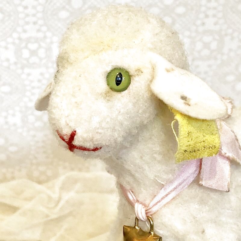 アンティーク lumb 羊 ピンクリボン-