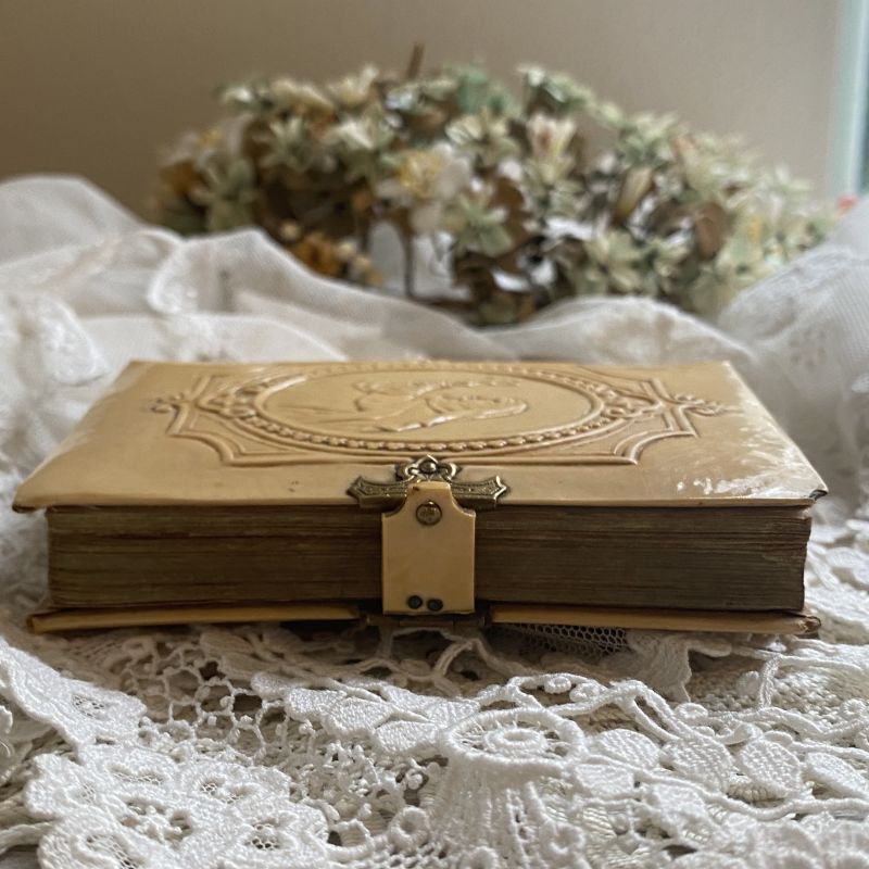 フランスアンティーク祈祷書、聖書、ミセル、セルロイド