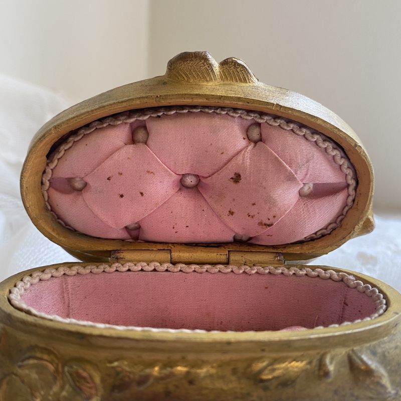 アールヌーボーな花模様 コフレアビジュー Torico Lore