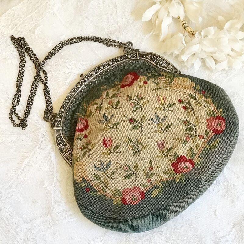 プチポワンのバッグ 