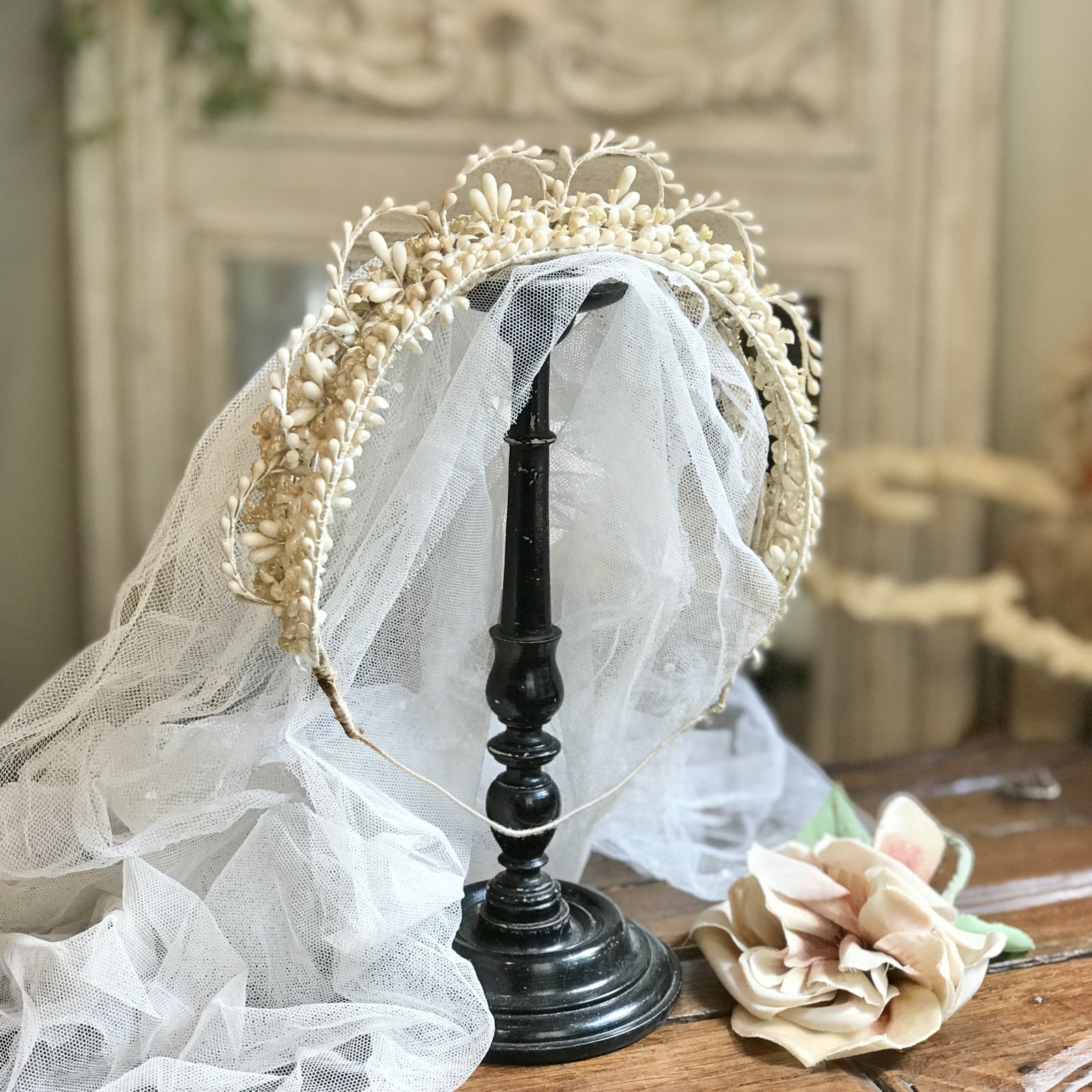 ❀豪華なワックスフラワーのティアラ　フランスアンティーク❀ ❀豪華なワックスフラワーのティアラ フランスアンティーク